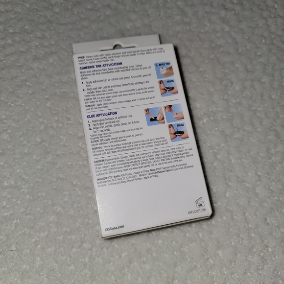 Kiss Acrylic Nails - Picture 6 of 8